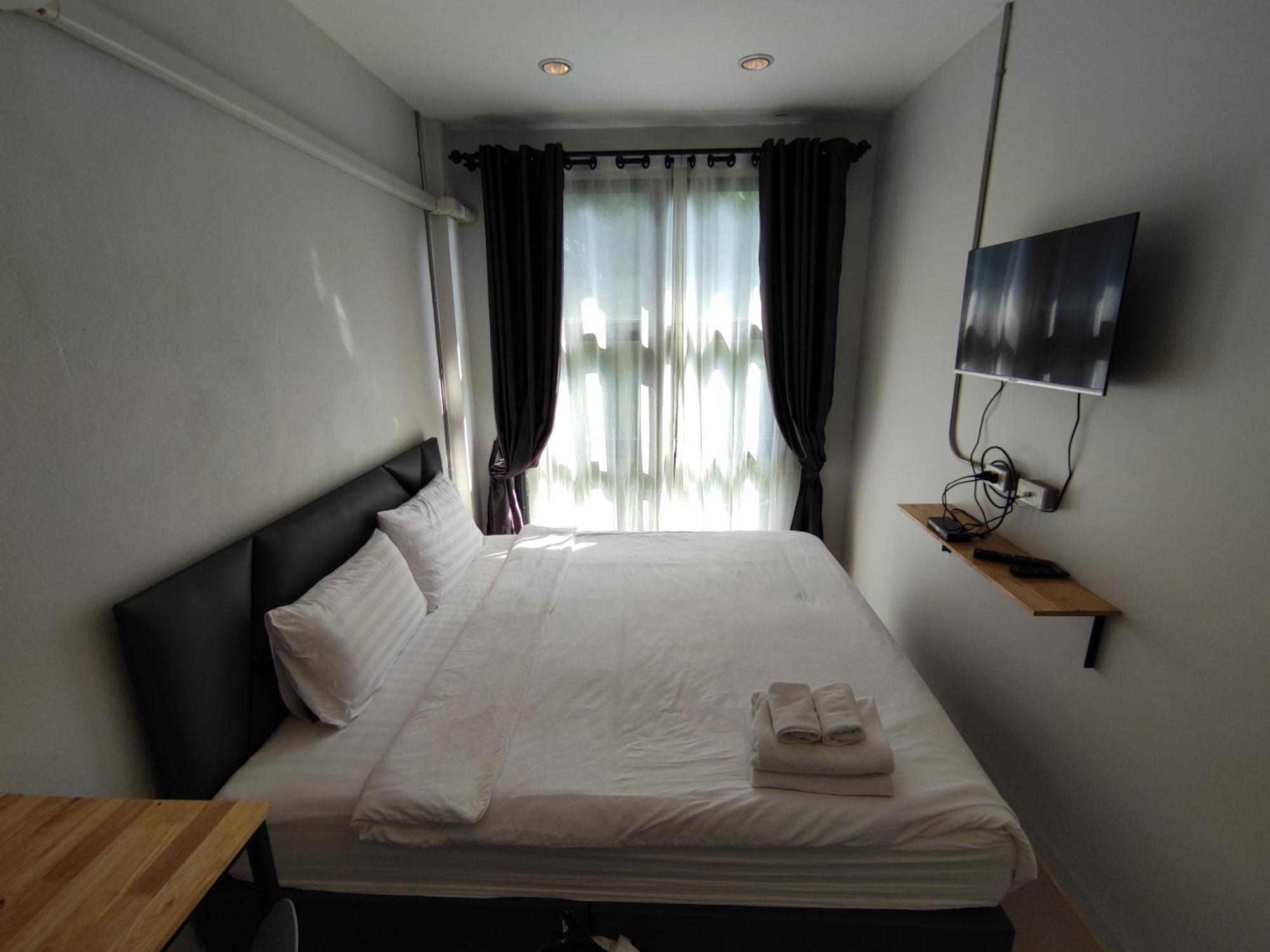 Life Hotel Rong Khun Ban Mai  Екстериор снимка